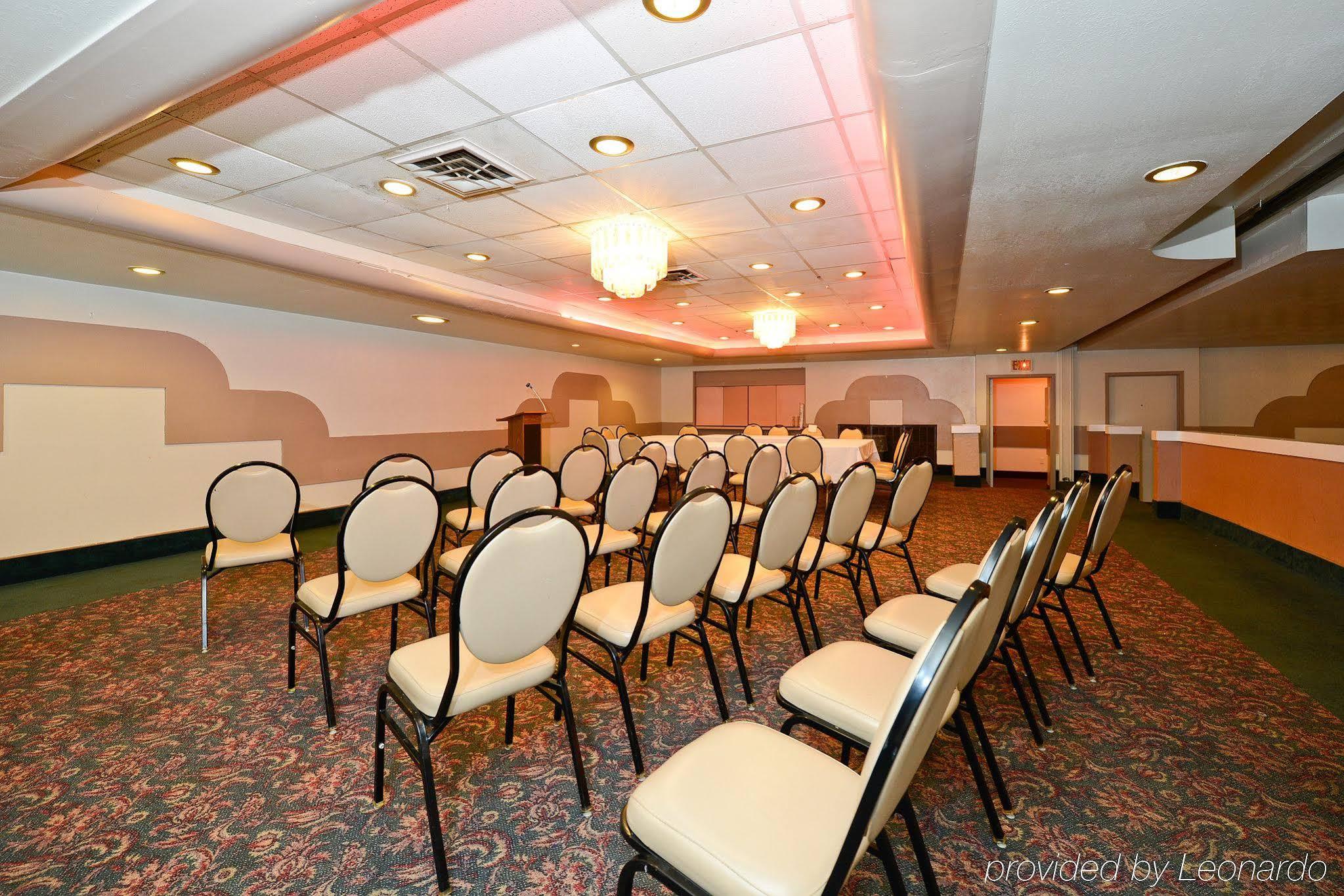 Howard Johnson By Wyndham Saint Joseph Benton Harbor Eksteriør billede