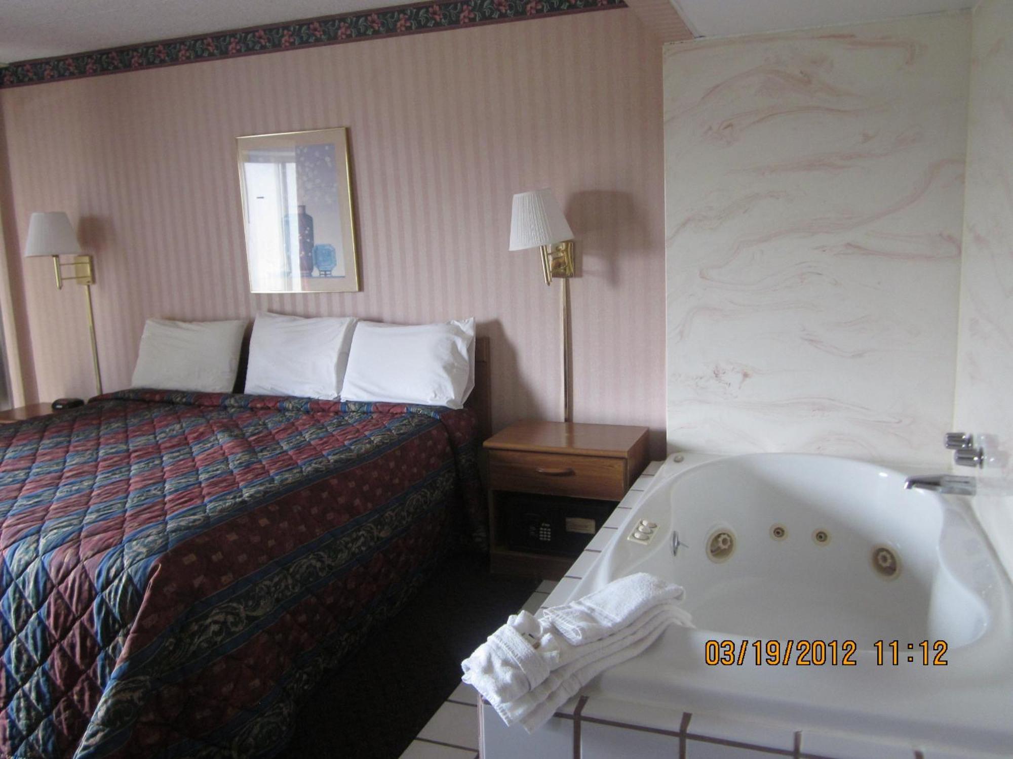Howard Johnson By Wyndham Saint Joseph Benton Harbor Eksteriør billede