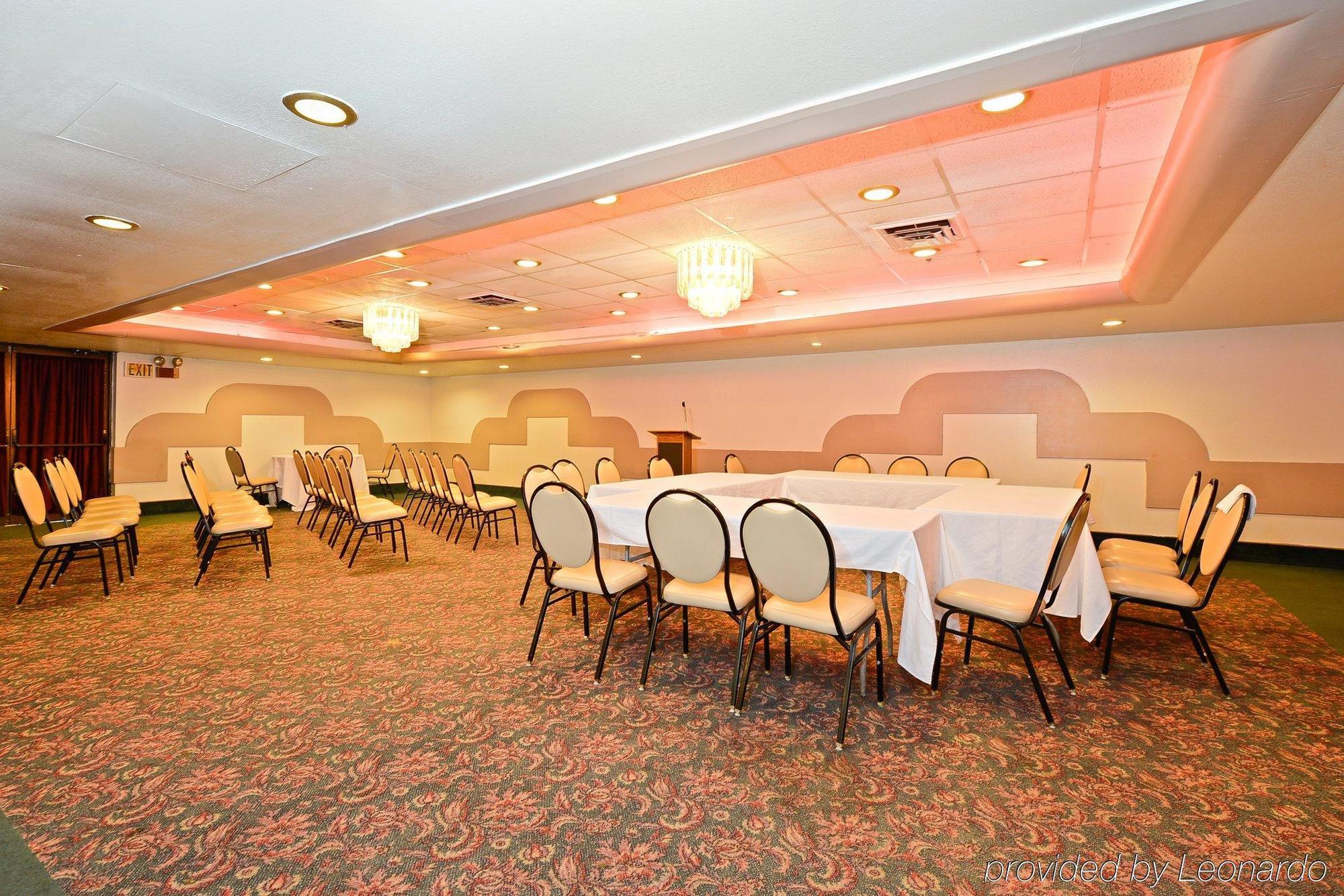 Howard Johnson By Wyndham Saint Joseph Benton Harbor Business billede