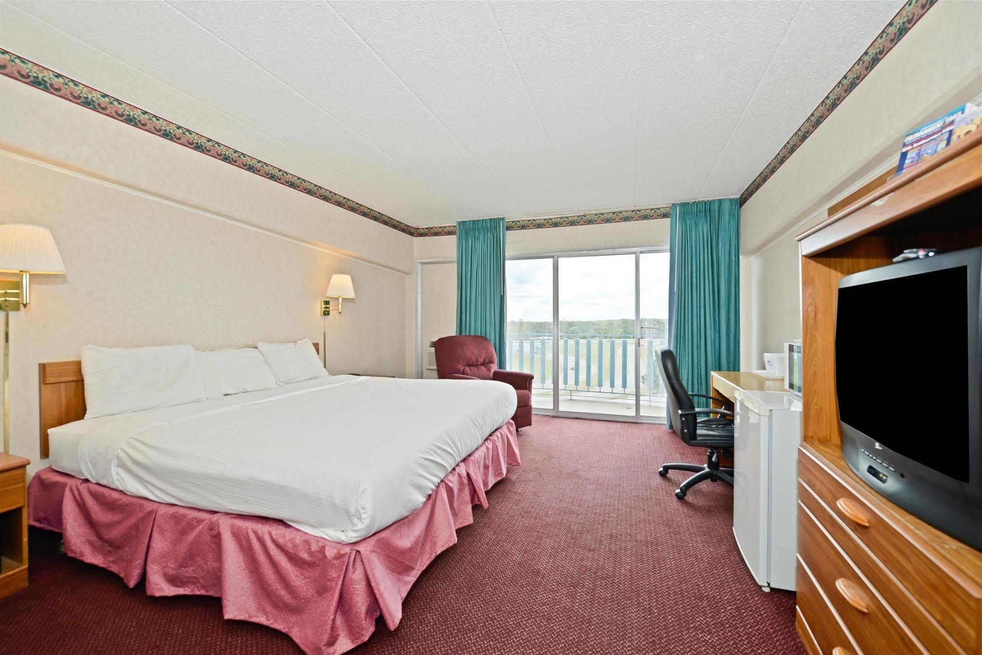 Howard Johnson By Wyndham Saint Joseph Benton Harbor Eksteriør billede