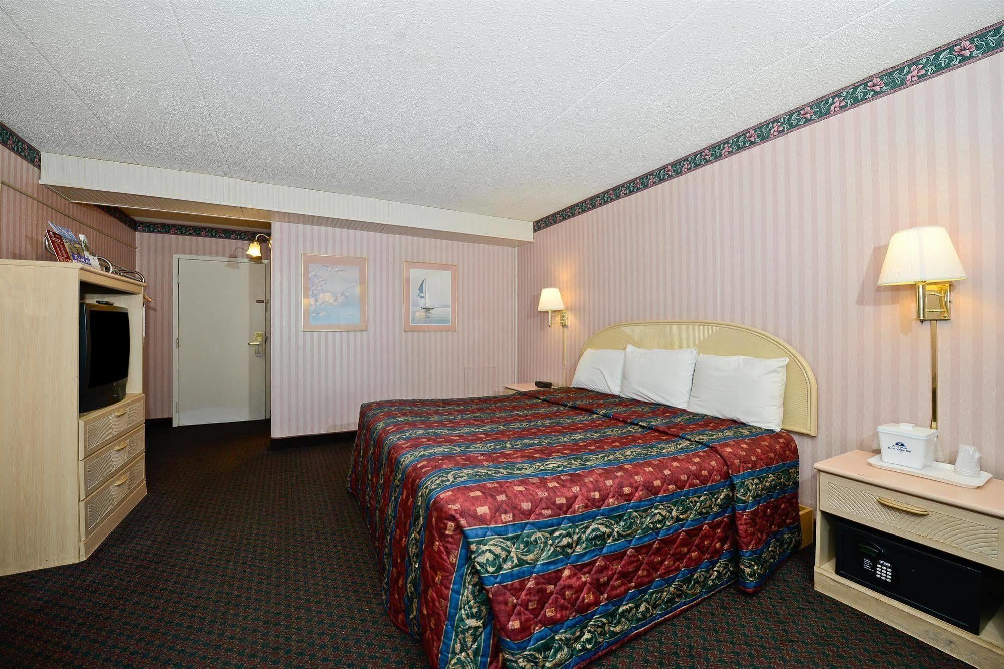 Howard Johnson By Wyndham Saint Joseph Benton Harbor Eksteriør billede